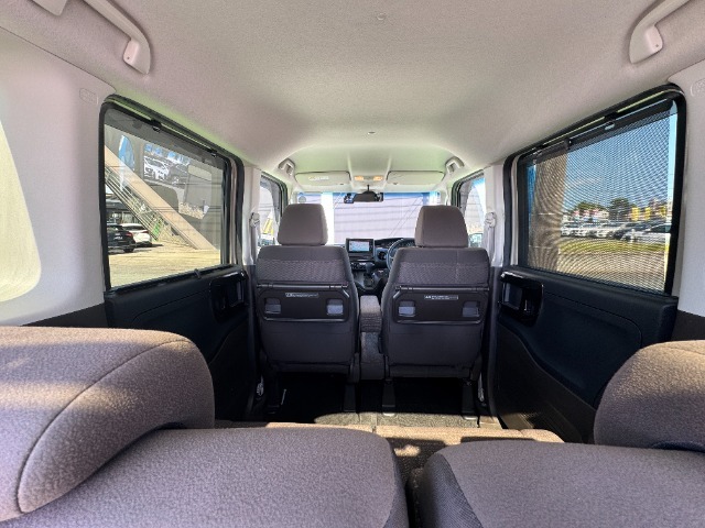 高さがあるので乗り降りや荷物の出し入れが便利です☆
