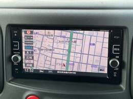 【日産純正ナビゲーション！】遠くへのお出かけする際の心強い味方です！自車位置の確認はもちろん、Bluetooth接続や機能も充実。各操作もしやすく安心です。