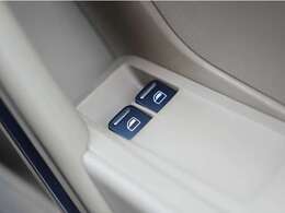 「キズやエンジンの状態は?」「イヤな臭いはしない?」「修理歴や水没車じゃないか気になる！」どんな小さな不安でもお答えします。お気軽にお問い合わせください！