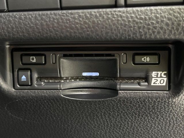 【ETC】高速道路の料金所をストレスなく通過！話題のスポットやサービスエリアに多い「スマートIC」利用時は必須のアイテムです。当店でセットアップを実施、ご納車当日からすぐにご利用いただけます！