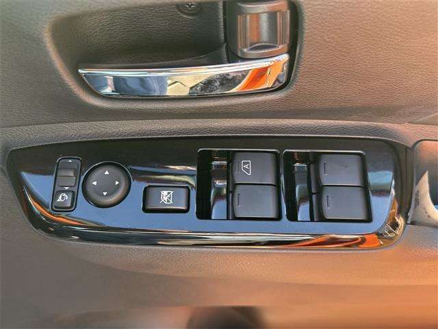 ■□■□■ リバティは軽自動車からミニバンSUVまで全車種を取り扱う、まさに自動車の大型ショッピングセンターです！！ ■□■□■