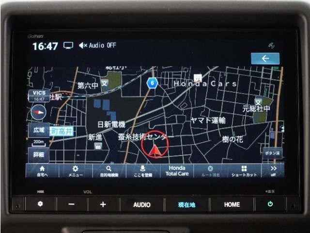 純正8インチHondaCONNECTナビ(VXM-245ZFEi)＆バックカメラが装備されているので、普段の使い勝手もロングドライブも快適です。