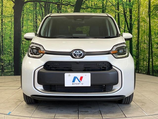 弊社では、全車『修復歴なし』のお車のみ取り扱っております。専任バイヤーによる厳選した仕入れの後、入庫後の車両チェックを行い、ネクステージが認定した高品質な中古車をご提供しております。