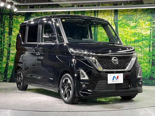 大好評のボディコーティング「弾スプラッシュコート」もご納車までに施工可能。通常のガラスコートと異なる、耐久年数6年の無機質ガラスコーティングが、ボディをキレイな状態に保ってくれます。