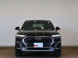 Audi Q5 40 TDI quattro S line/プライバシーガラス/マトリクスLEDヘッドライト/アルミホイール5ツインスポークスターデザイン8J x 19