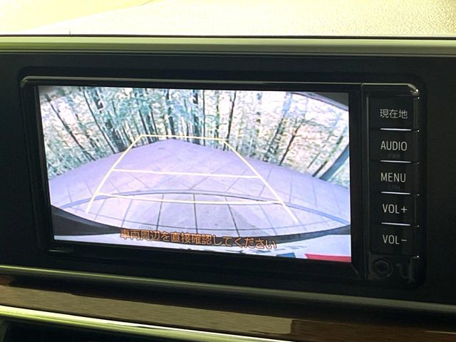【バックカメラ】駐車時に後方がリアルタイム映像で確認できます。大型商業施設や立体駐車場での駐車時や、夜間のバック時に大活躍！運転スキルに関わらず、今や必須となった装備のひとつです！