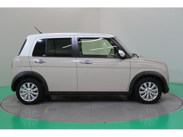 【セキュリティアラームシステム】システム作動中にキーレスエントリー以外の操作で解錠しドアを開くとハザードランプとホーン等で警告。車上荒らし対策にも効果的です♪