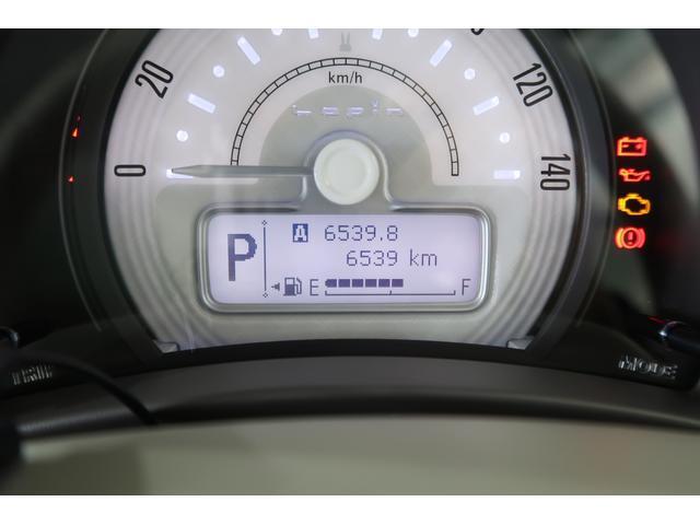 【メーター】昼でも夜でも見やすい自発光メーターです♪まるで置時計のような形で可愛らしい♪メーター内にあるマルチインフォメーションディスプレイには平均燃費や航続可能距離など表示できますよ◎