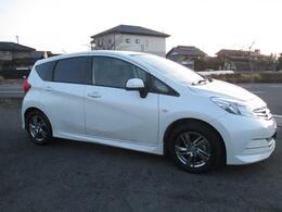 ご契約頂いたお車は全て点検整備、クリーニングして納車致します