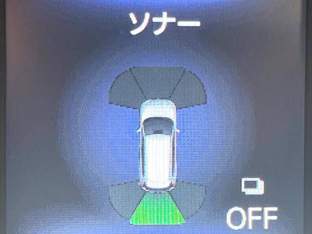 【クリアランスソナー】バンパーに付いたセンサーが障害物を検知！一定の距離に近づくとアラートで教えてくれます♪狭い駐車スペースや車庫入れ時も安心ですね☆