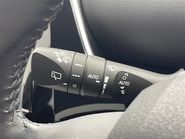 【運転席操作部】快適なドライブを楽しむための機能が装備されています！運転席から触れるので、使いやすいです！除菌プランいれていただくと、さらに清潔で安心していただけます！