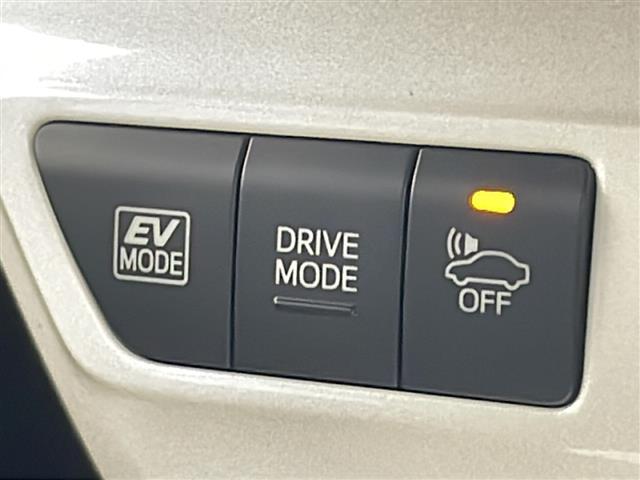【運転席操作部】快適なドライブを楽しむための機能が装備されています！運転席から触れるので、使いやすいです！除菌プランいれていただくと、さらに清潔で安心していただけます！