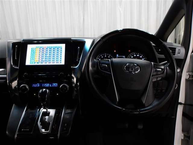 運転席に座ると☆こんな感じです♪