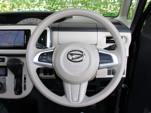 ステアリングリモコン付です！