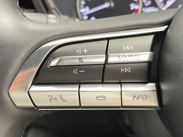 【運転席操作部】快適なドライブを楽しむための機能が装備されています！運転席から触れるので、使いやすいです！除菌プランいれていただくと、さらに清潔で安心していただけます！