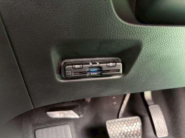 ★ETC車載器★今や必需品となりました！有料道路を利用する際にスムースに通過できて、面倒な料金支払いから開放されます！