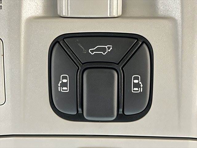 ☆両側パワースライドドアスイッチ　電動リアゲートスイッチ