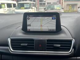 ナビ付き♪旅行やドライブも楽しいひと時！初めての道でも迷うことなくエスコートしてくれます。