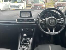 車を運転する際には運転席の存在は欠かせません。なのでしっかりとチェックしたいポイントですね。