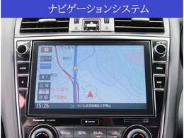 【ナビ】純正8型SDナビが付いています。CD録音やDVD再生、Bluetoothオーディオ、フルセグTVなどの音楽機能がご利用頂けます。