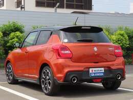 任意保険やJAFなどお車に関するサービス全般取り扱っております！すべてお任せください！