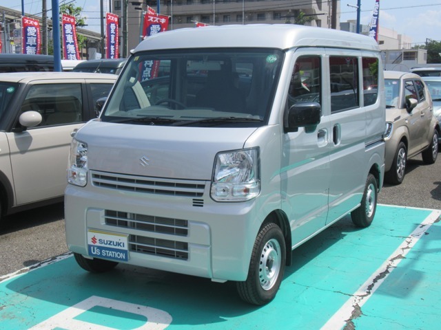 直営ディ―ラーならではの安心保証付き！知識豊富なメカニックスタッフとスズキ車専用コンピューター診断機で点検、整備はバッチリ！