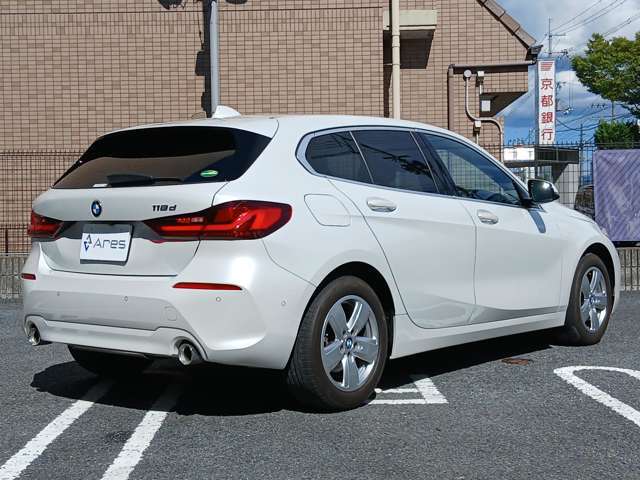 第三者検査専門機関AISによる厳正な車両検査を受けており車両品質評価書も発行されます。