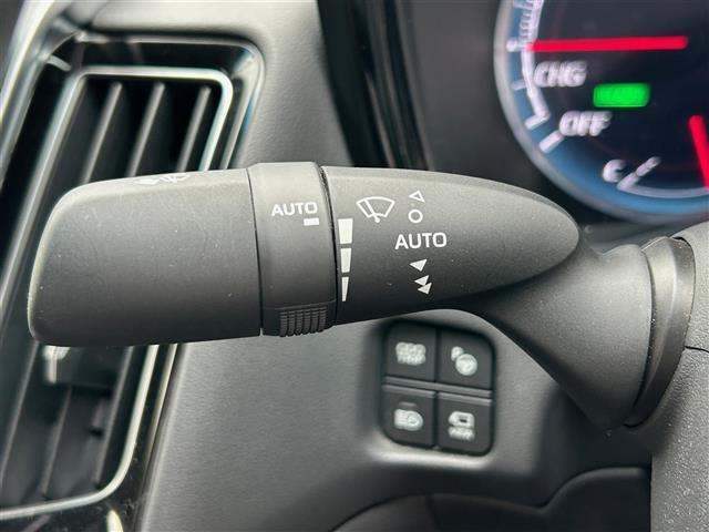 気になる車はすぐにお問い合わせください！画面右側の0066から始まる無料ダイヤルからお問い合わせ下さい！専門スタッフがお車のご質問にお答えいたします！