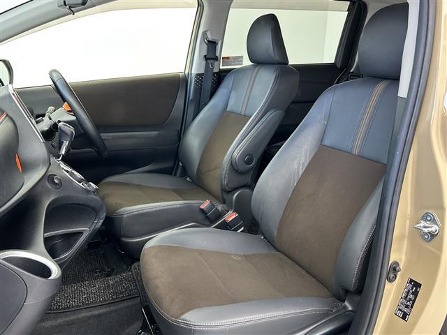 【助手席】きれいな助手席なので家族や友だちに乗ってもらっても安心です！◆ご来店予約受付中！無料の来店予約は【来店予約をする】ボタンから！◆