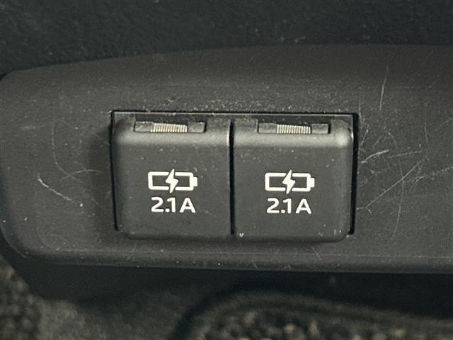 【運転席操作部】快適なドライブを楽しむための機能が装備されています！運転席から触れるので、使いやすいです！除菌プランいれていただくと、さらに清潔で安心していただけます！