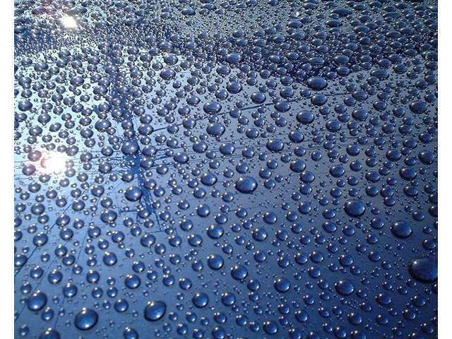 Bプラン画像：ポリマーコーティングで車のボディがピカピカに！撥水もするので雨が降っても次の日きれいになります！「車をきれいに保ちたい！洗車を楽にしたい！」という方におすすめです！