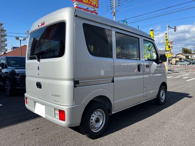 ◇軽スパは車検から整備、板金塗装と全ての工程を自社で行えます！車販だけでなくアフターフォローも当社にお任せください！低金利のローンもご用意してますのでお気軽にお問い合わせ下さい◇