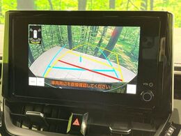 【バックカメラ】駐車時に後方がリアルタイム映像で確認できます。大型商業施設や立体駐車場での駐車時や、夜間のバック時に大活躍！運転スキルに関わらず、今や必須となった装備のひとつです！