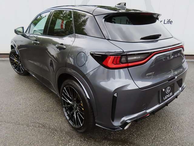 世界各国の自動車メーカーが驚きを隠せない「市販車」まさにLEXUSの真骨頂と呼べるこの底力は、GRファクトリーを象徴とする「現場の匠職人技術」。その代表的な傑作が『LBX Morizo RR “Bespoke Build”』なのです。