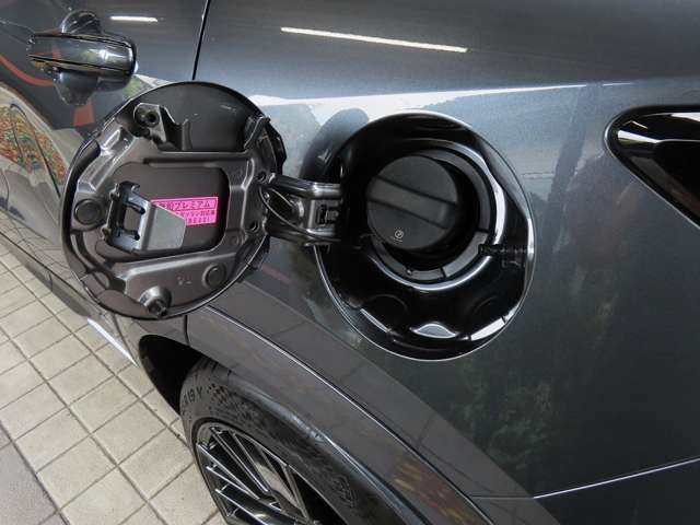 ■ガソリン燃料給油口（無鉛ハイオクガソリン仕様）
