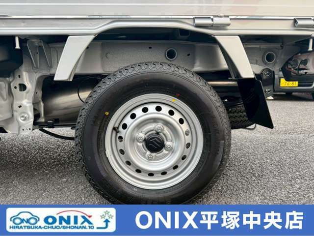 中古車だけでなく、新車の販売にも力を入れております！中古車を見に来て新車を買って頂いた事も数多くございます！中古車の価格によっては新車の方が月々のご負担が軽くなる可能性大です！