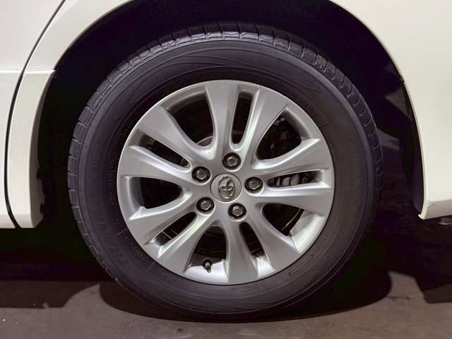 ★車重は1610kgと2,000ccミニバンの中では、重量級でありながら、バルブマチックを搭載したエンジンに次世代のCVTの組み合わせで、軽快な動きで、必要十分な走行性能を持ち合わせております★