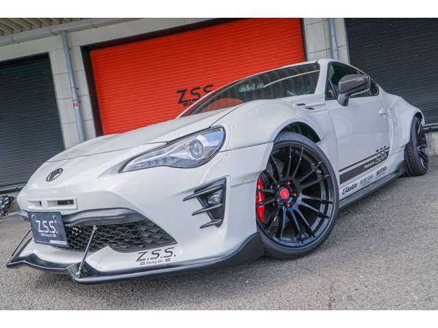 ZN6、86後期にてZ.S.S.デモカー完成致しました！！フルエアロ、新品にてZ.S.S.Dampers、スタビライザー前後、タイヤホイール、ZSSマフラー装着しております！！