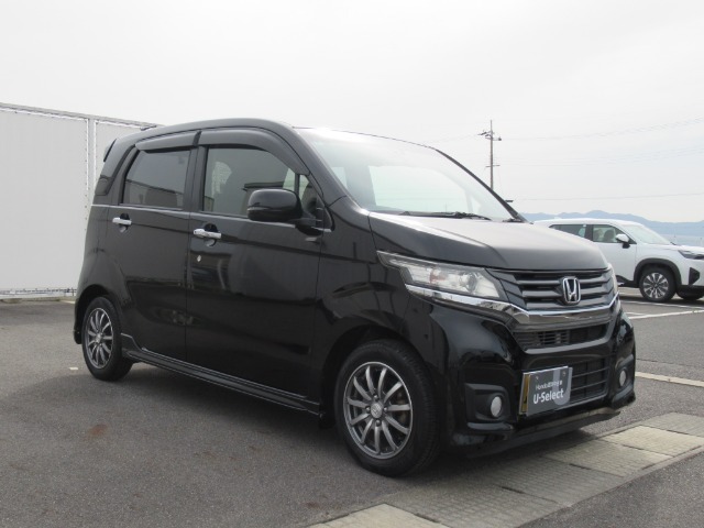 【全般】車両の年式や距離からは判断できない、内装・外装の状態や修理歴などが確認できる『車両状態証明書』をご用意しております。