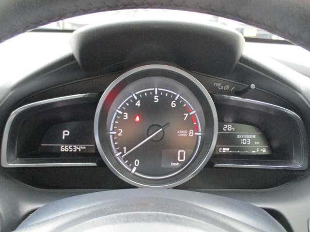 お車の買取も行っておりますので、お乗換えの場合はあなたの愛車の下取りも可能です。大切に乗られてきたお車だからこそ、まごころ込めて査定させていただきます。