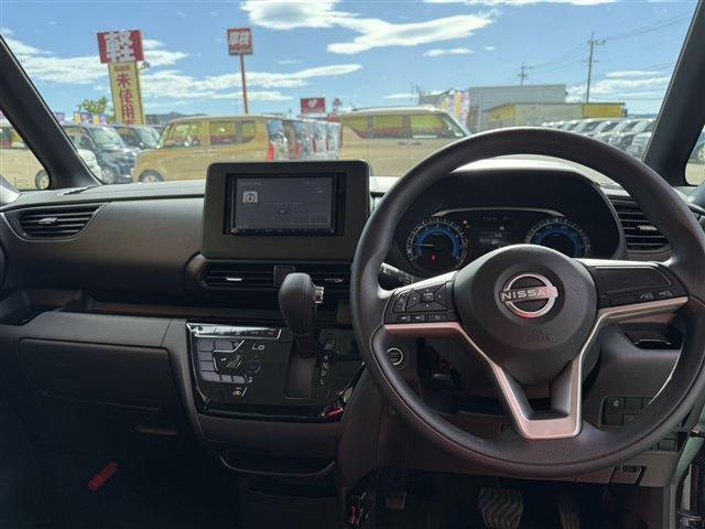 これからお車を購入し長くカーライフを楽しんで頂きたいと思い、当社スタッフは、そんな様々なお客様と安心して、楽しめるカーライフを一緒に考えてご提案させて頂いております