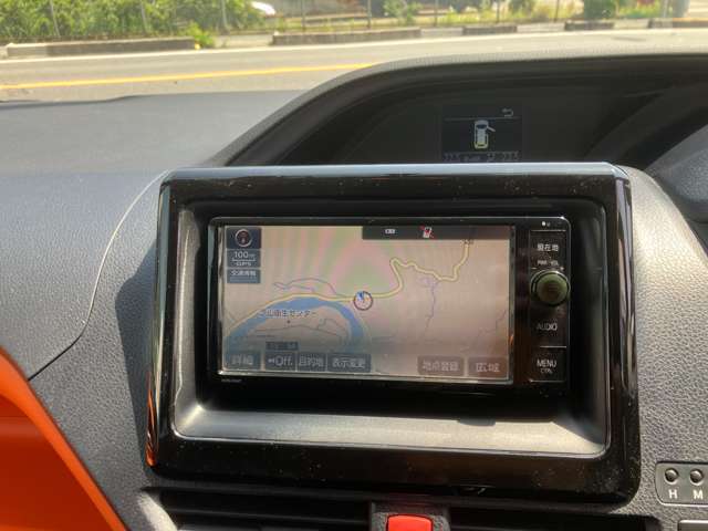 ☆SDナビです☆☆Bluetooth・フルセグ付き☆