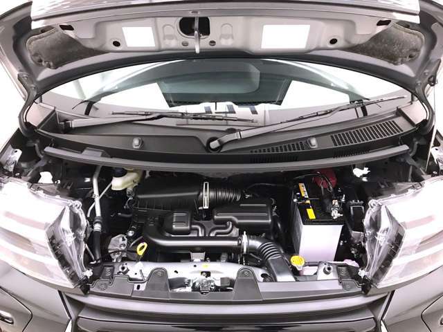 定期点検や車検、日常のメンテナンスも、どうぞ当社の整備工場にお任せください。