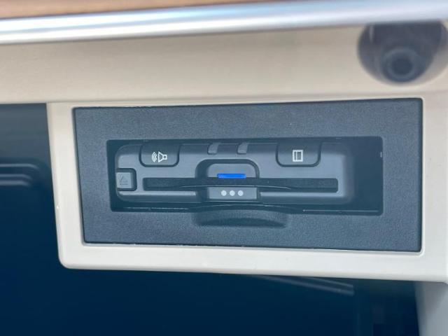 国産車から輸入車まで多様なお客様のニーズのお応えできるように、全国規模で豊富な在庫展開！車のことならWECARSへ！