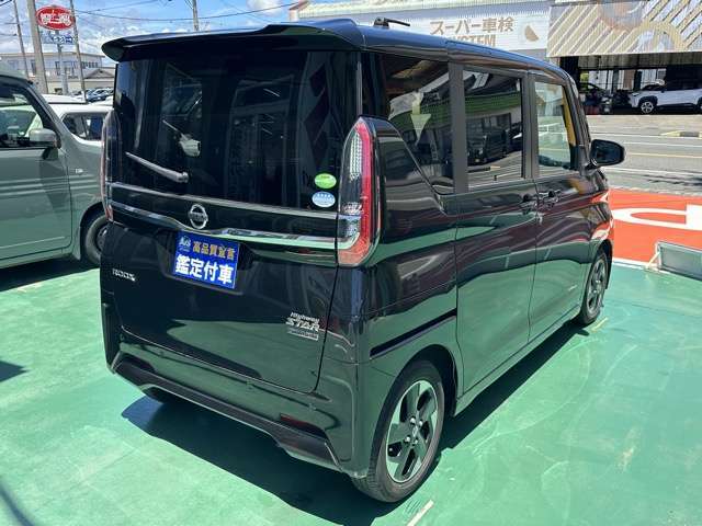 ★納車前に、専属のクリーニングスタッフが、ピッカピカにクリーニングして納車いたします！もちろん、ピッカピカの状態でお渡しするクリーニング費用も支払総額に含まれています！