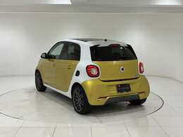 【ユーズドカーウェルカムプラン（残価設定型ローン）】ローン元金の一部を最終回のお支払いまで据え置き、毎月のお支払いを軽減するローンプランです。