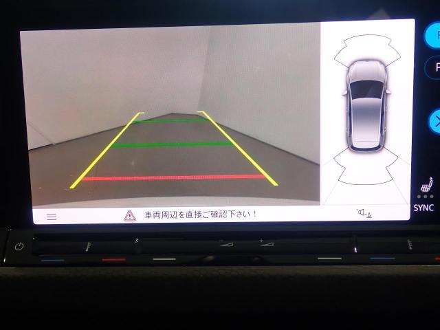 バックモニター搭載で車庫入れ安心！バック中の死角部分がモニターに映し出されるので安全性アップ！！車庫入れや縦列駐車などが容易に行えます