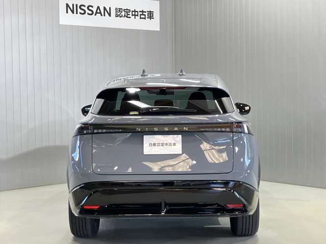 【リモコンオートバックドア】両手が荷物でふさがっていても、キック操作でバックドアが自動開閉♪