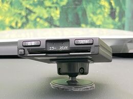 【ETC】高速道路の料金所をストレスなく通過！話題のスポットやサービスエリアに多い「スマートIC」利用時は必須のアイテムです。当店でセットアップを実施、ご納車当日からすぐにご利用いただけます！