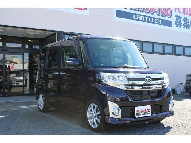 カートルズ中古車はクオリティファースト♪★仕入れたクルマをまずは入庫チェックで不具合などがないか細かくチェックします★車内の清掃を入念に行います。